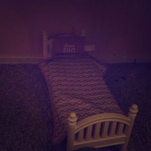 Mylife as a doll bed comes with everything